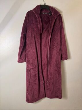Cozy Hooded Plush Robe or House Coat in Deep Wine